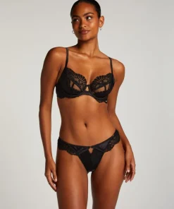 Almendra Brazilian - Black