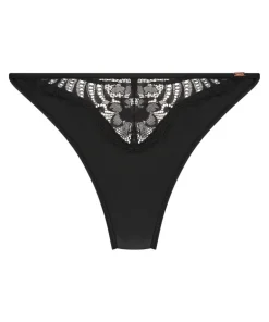 Antonia Thong - Black