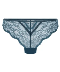 Isabelle Cheekini - Blue