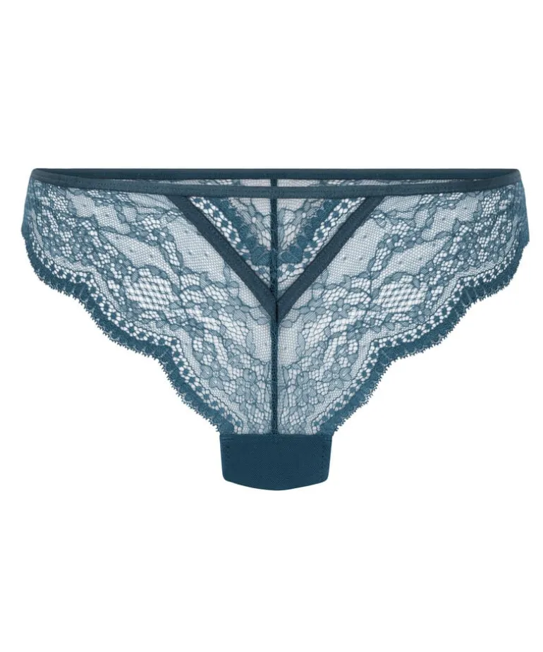 Isabelle Cheekini - Blue