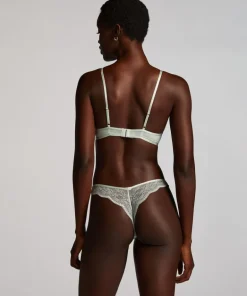 Isabelle Cheekini - Green
