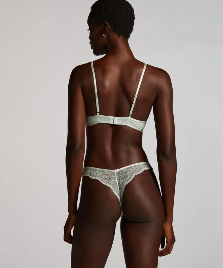 Isabelle Cheekini - Green