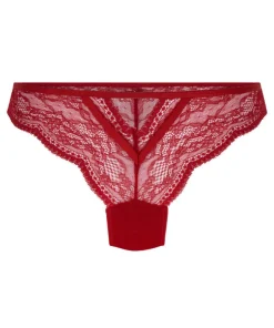 Isabelle Cheekini - Red