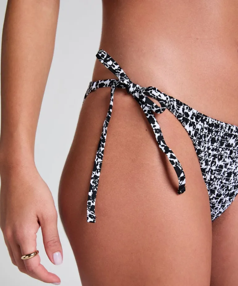 Lobos Cheeky Tanga Bikini Bottoms - Black