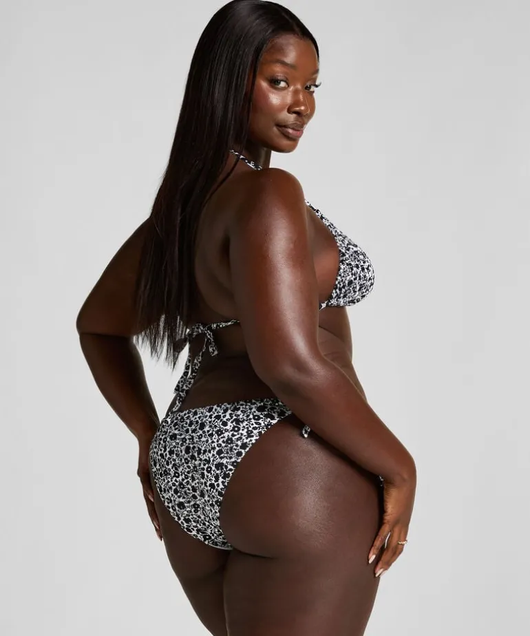Lobos Cheeky Tanga Bikini Bottoms - Black