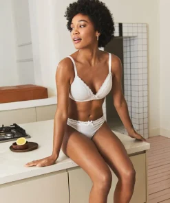 Lola Padded Non-Wired Bra - White