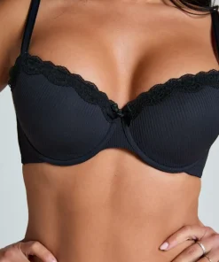 Lola Padded Underwired Bra - Black