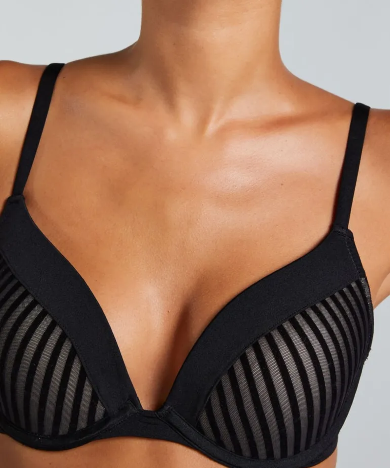 Pia Padded Underwired Push-Up Bra - Black