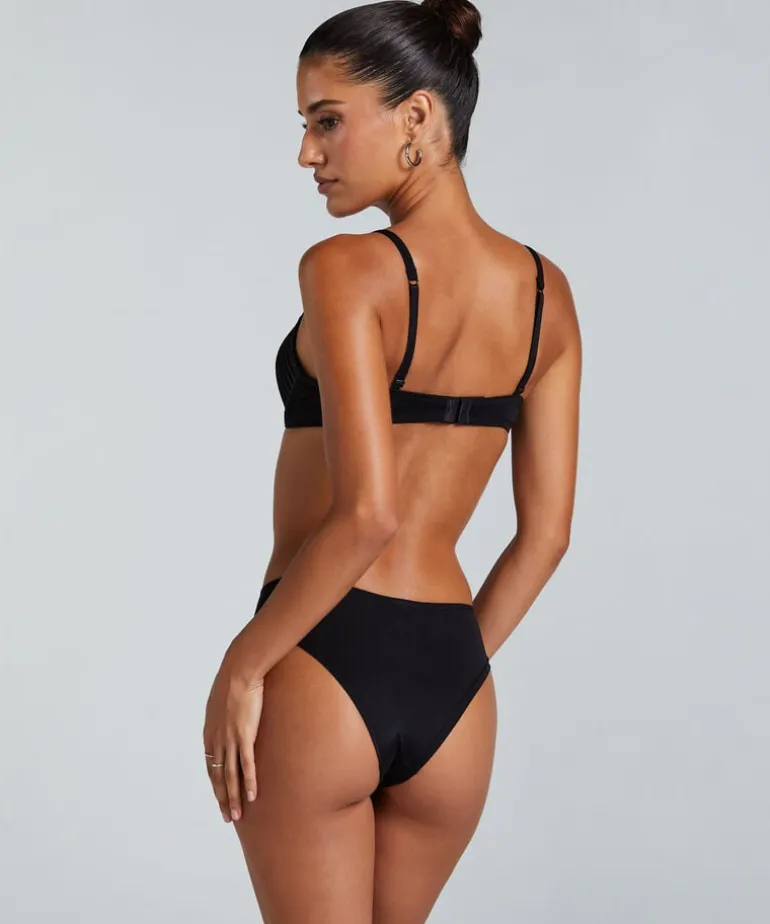 Pia Padded Underwired Push-Up Bra - Black