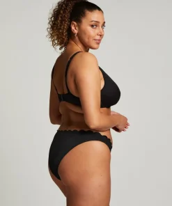 Scallop non-padded underwired bikini top - Black
