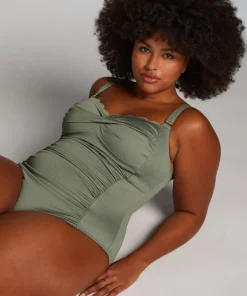 Shaping Scallop Swimsuit - Green