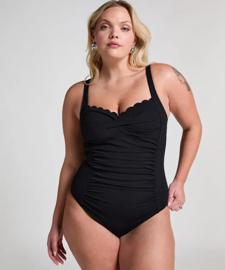Shaping Scallop Swimsuit - Black