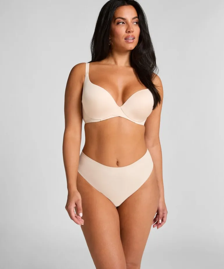 Smooth Padded Underwired Bra - Beige