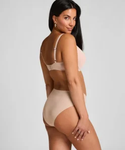 Smooth Padded Underwired Bra - Beige