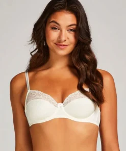 Sophie Non-Padded Underwired Bra - White