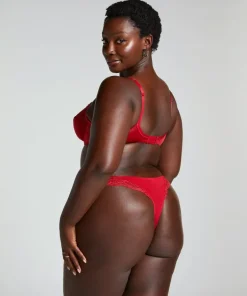 Sophie Thong - Red